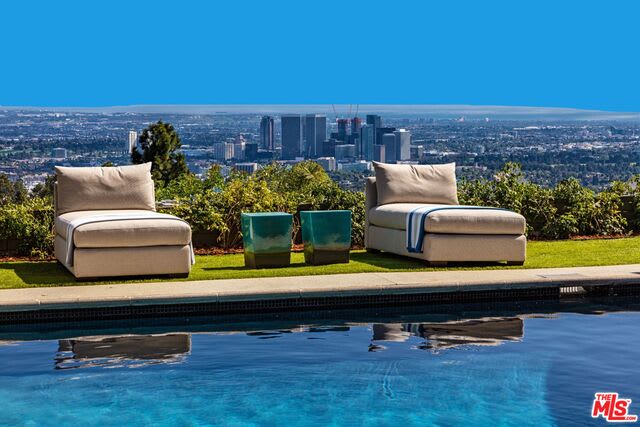 Luxe Infinity