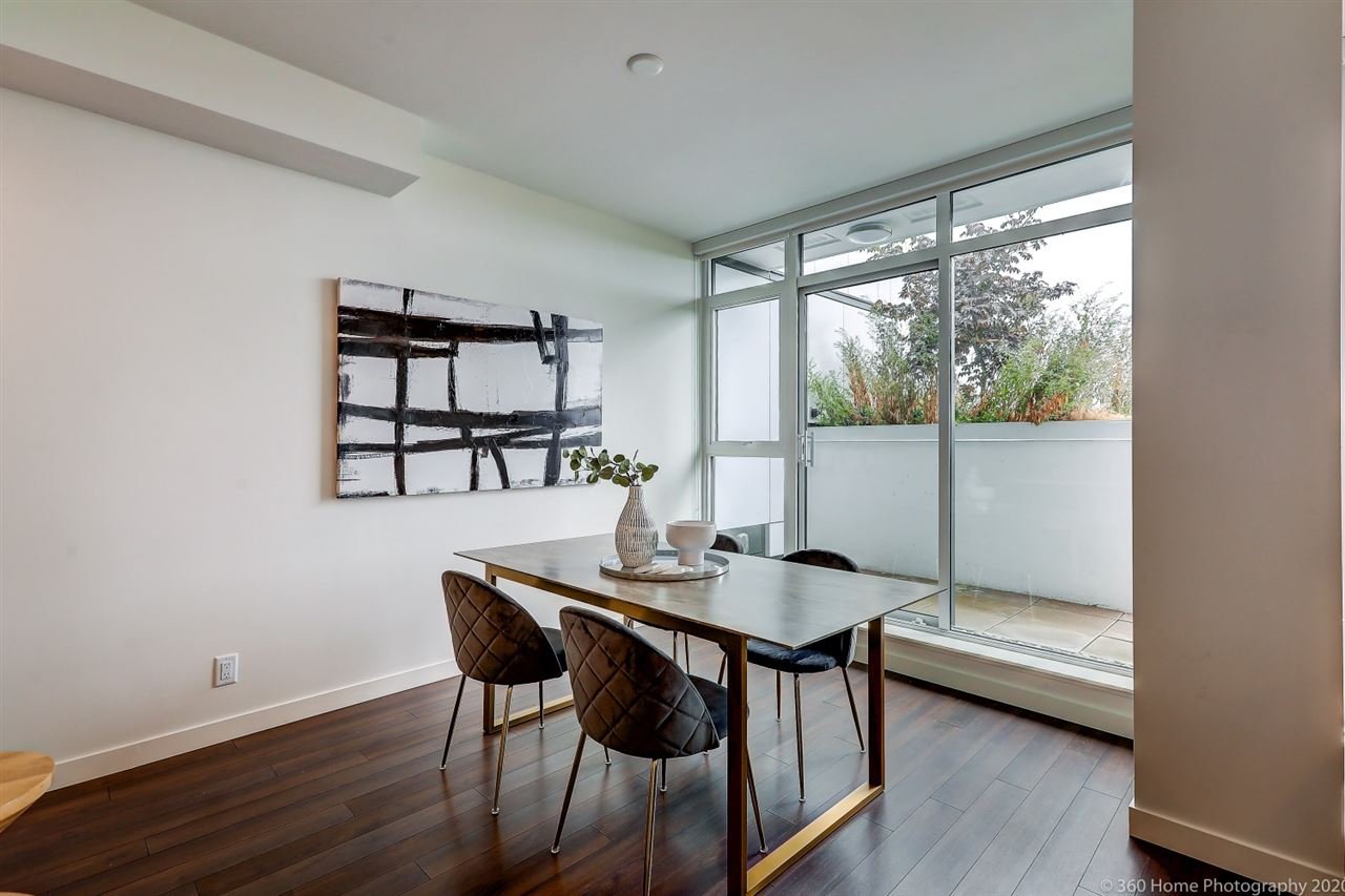 PH2-285 E 10th Ave