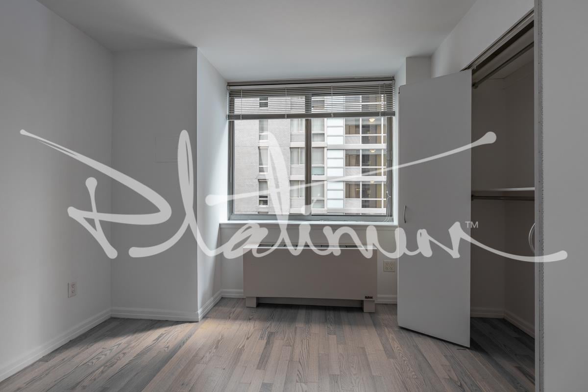 2 Gold Street, Apt 2114