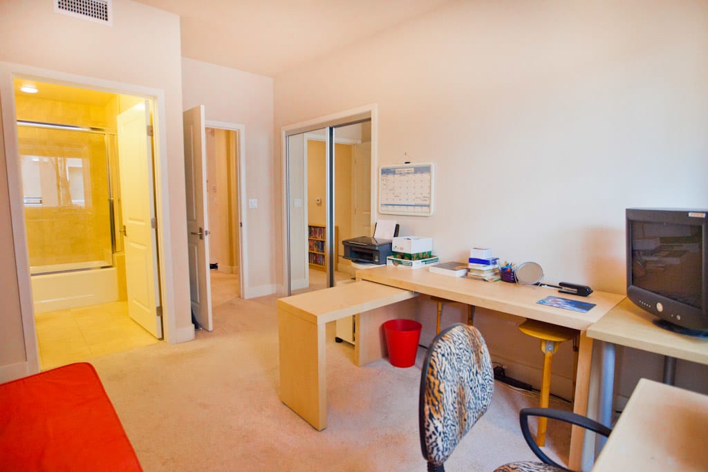 11115 Acama St 203, Studio City, CA