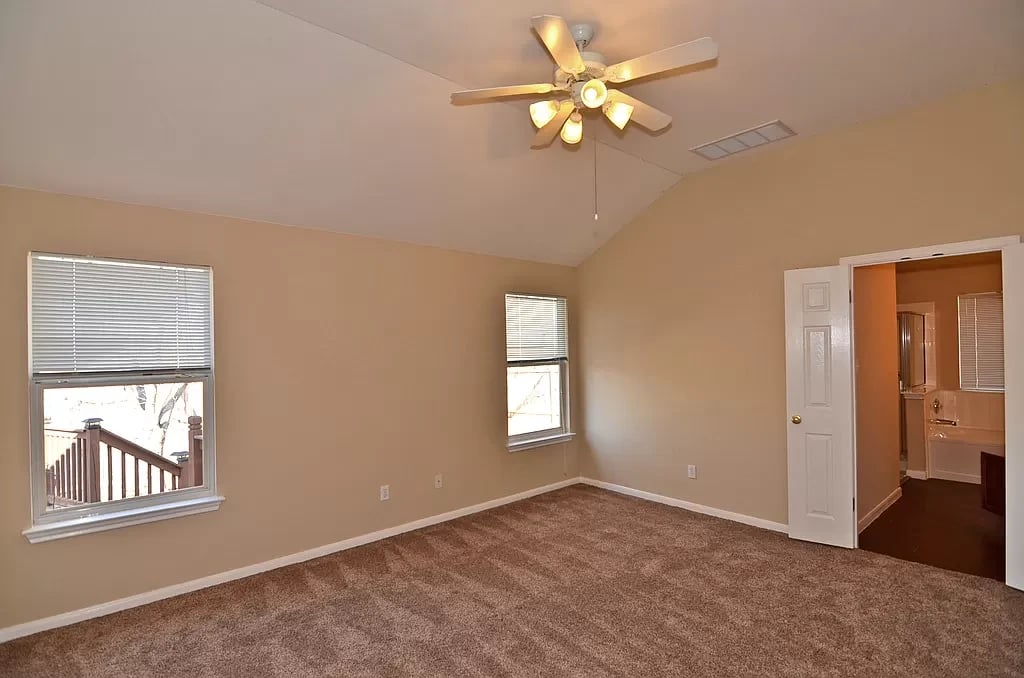 225 Chandler Crossing Trl