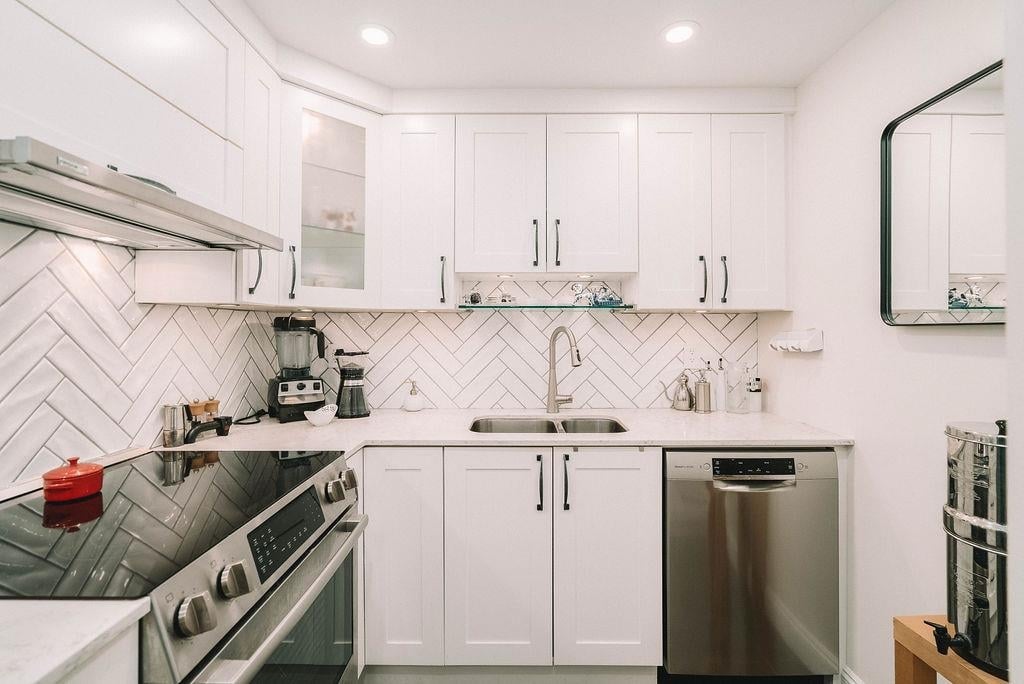 303-2409 W 43rd Ave