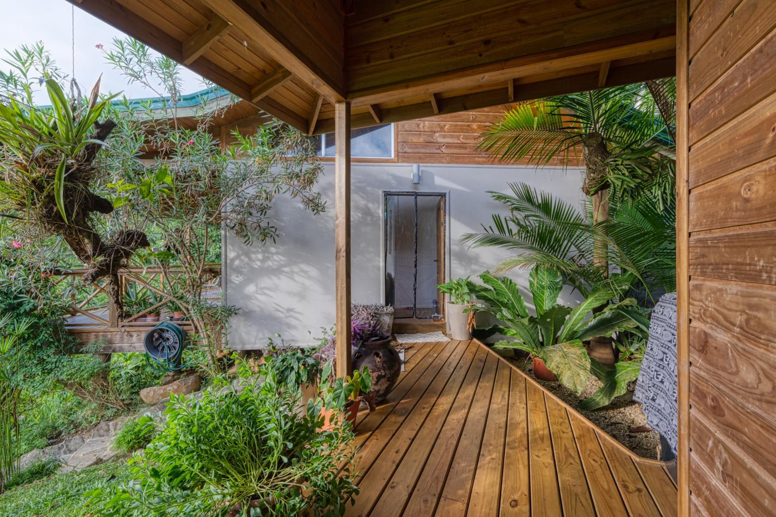 Exceptional Retreat Center on 62 Acre in Tinamastes