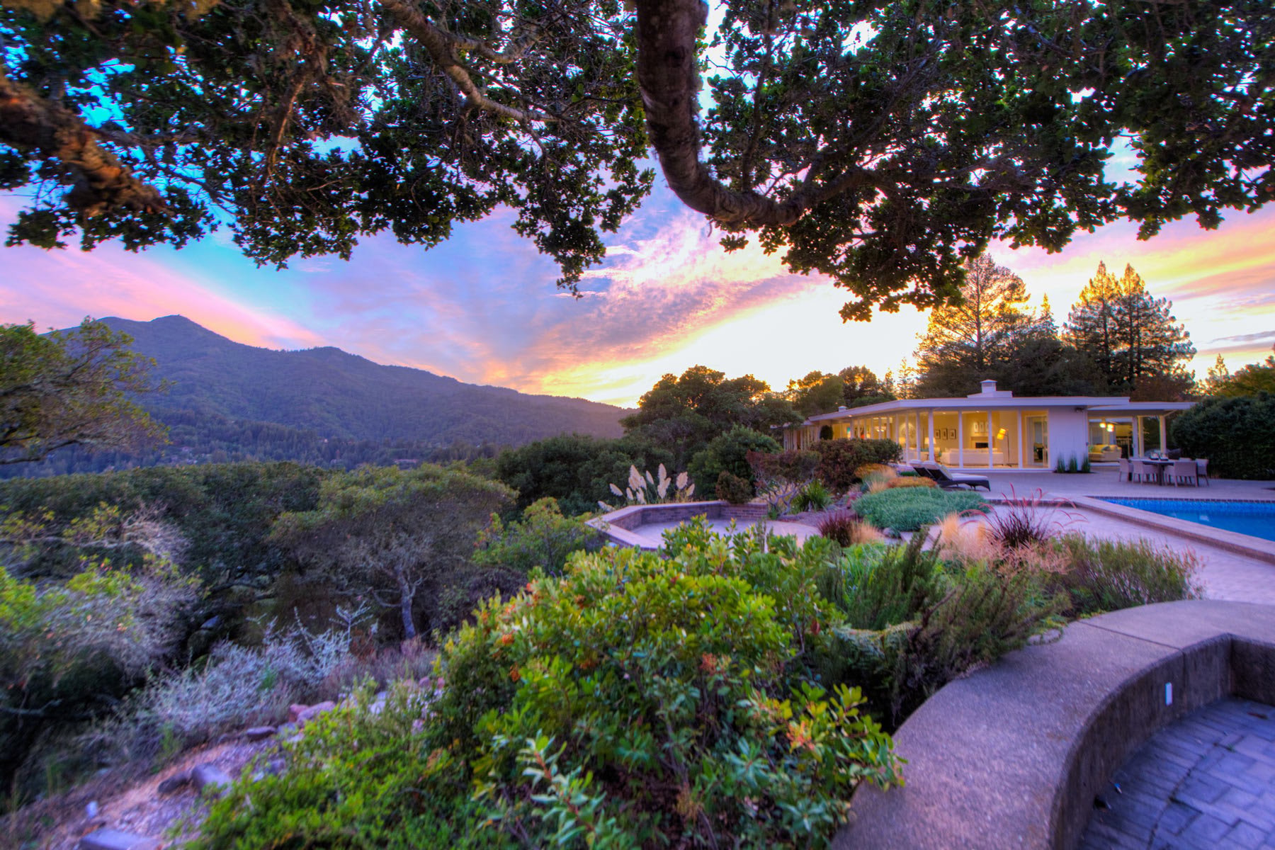 100 Rock Road