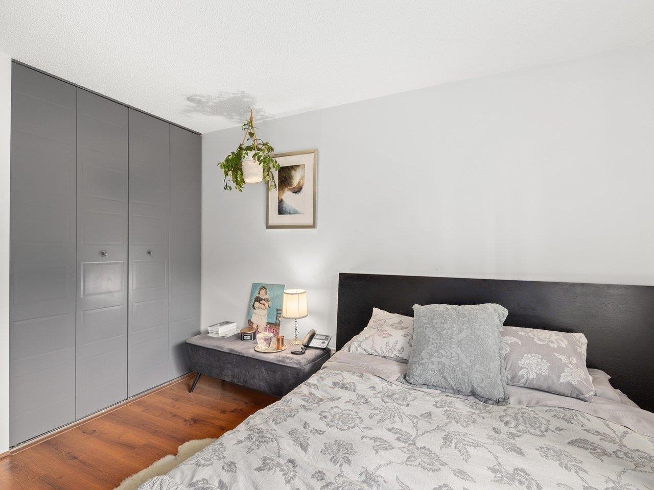 316-440 E 5th Ave