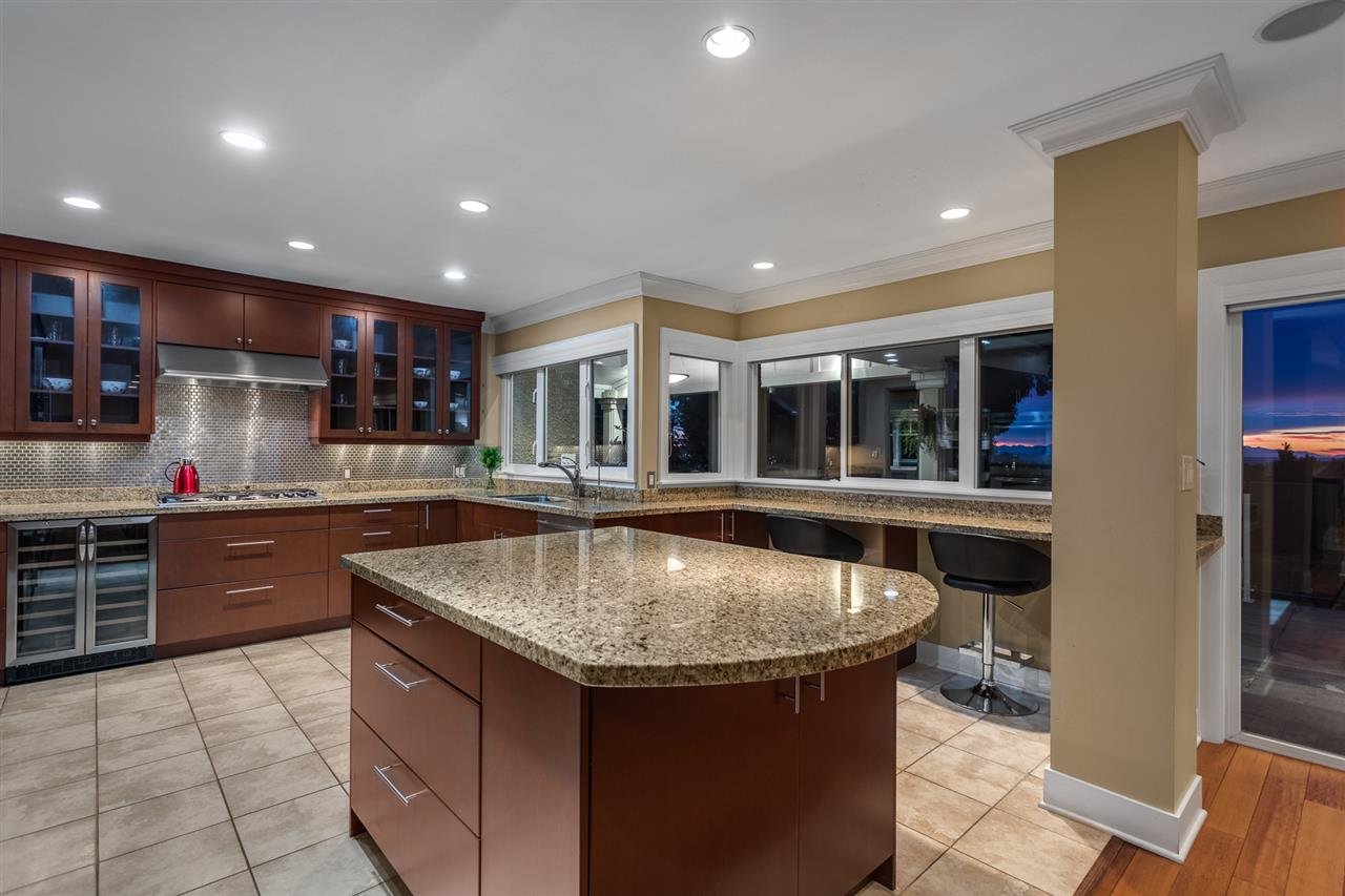 975 Leyland Street, West Vancouver