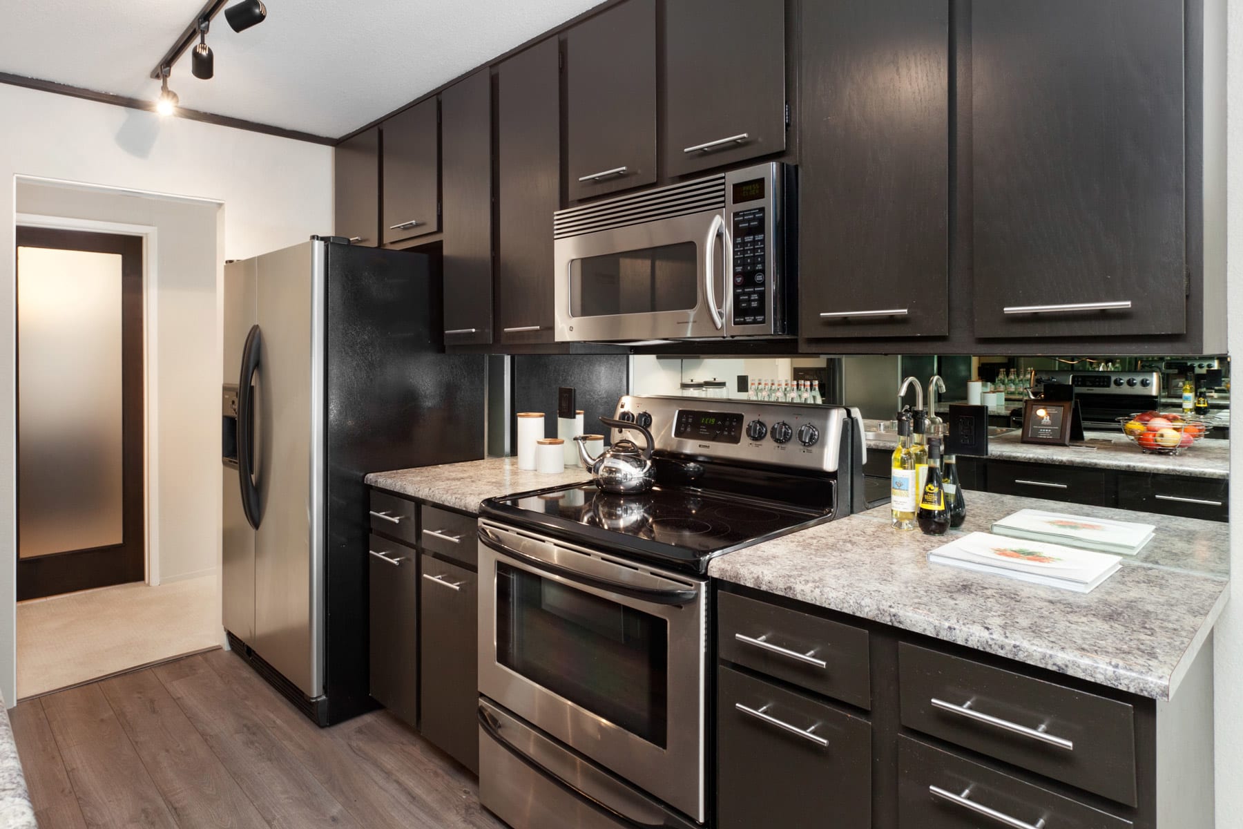 1000 Franklin Street, Unit 206