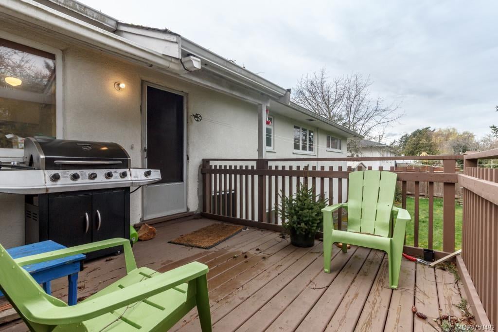 3922 Cadboro Bay Rd, Saanich