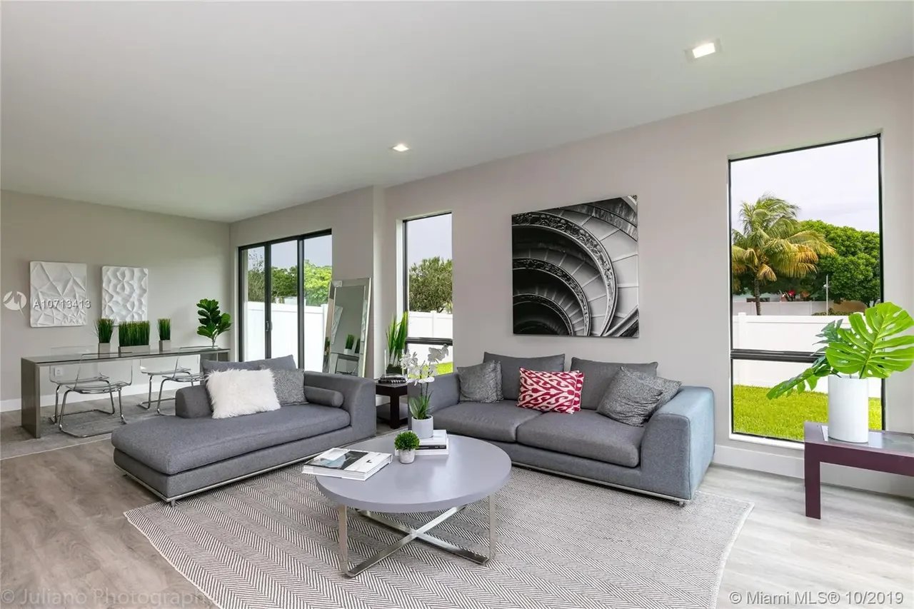 345 SW 16th Court