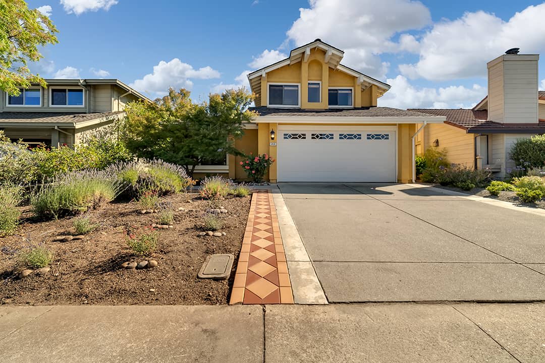 2416 Apsis Avenue • San Jose • 95124