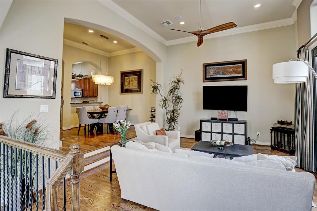 2226 Hilshire Lake Dr