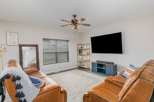 8658 Mayflower Dr, Lowell, IN 46356