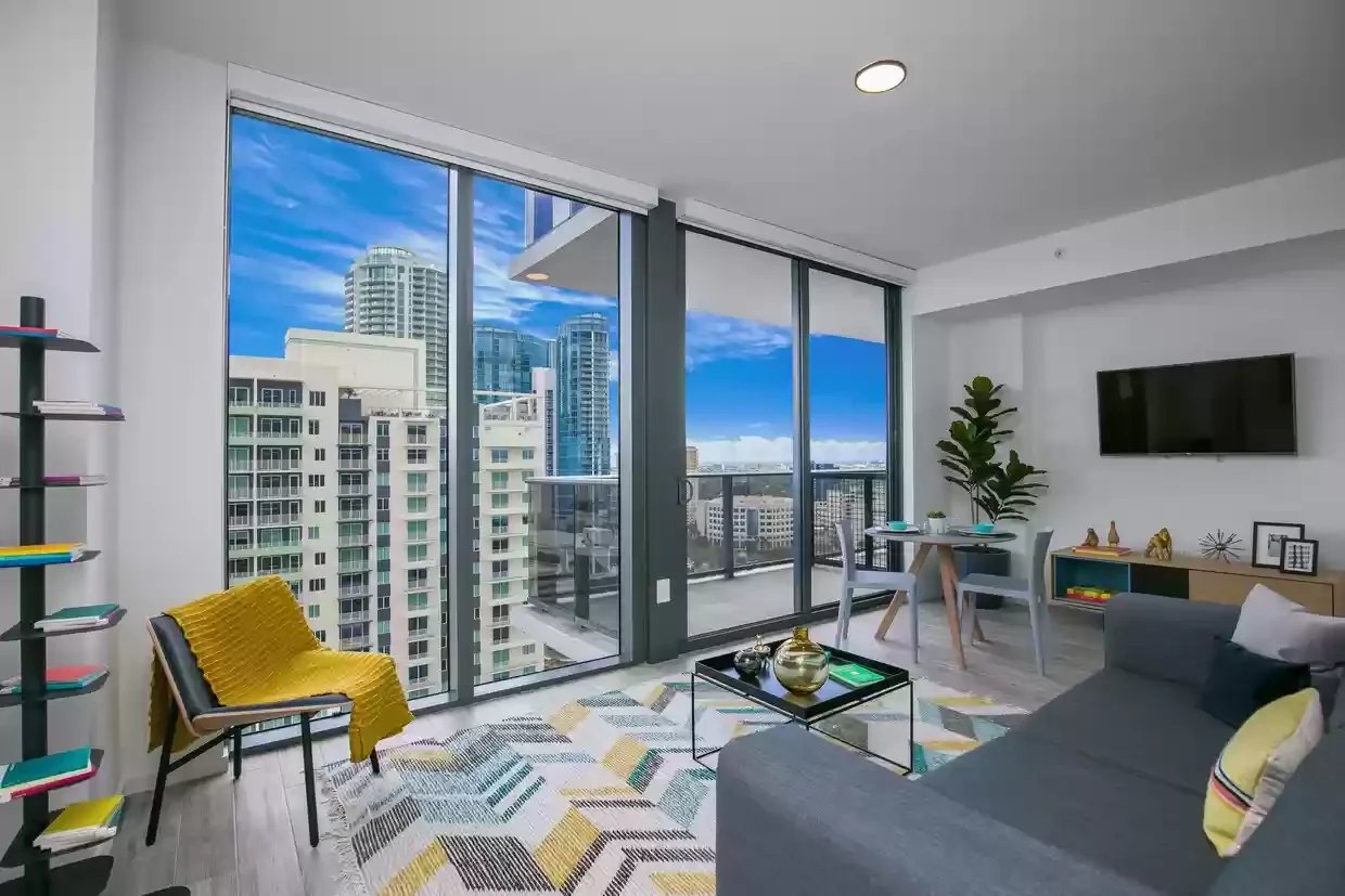 301 SW 1st Ave, Apt 1414 