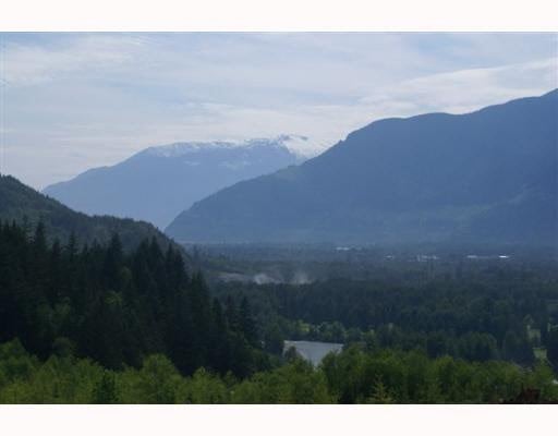 Lot 13 The Cres