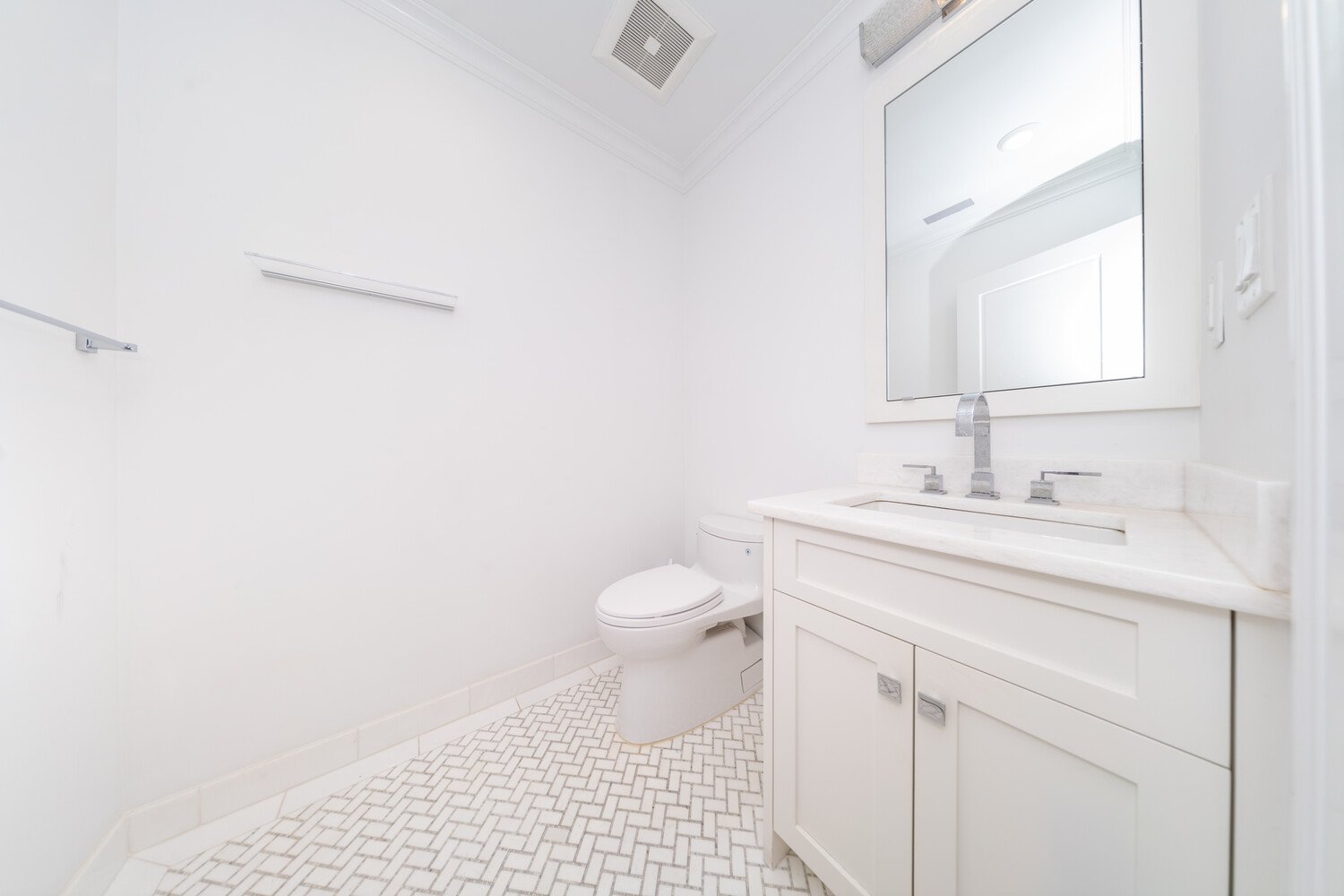 184 East 64th Street, Apt 2