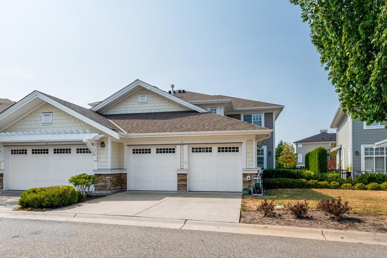 5-10500 Delsom Cres