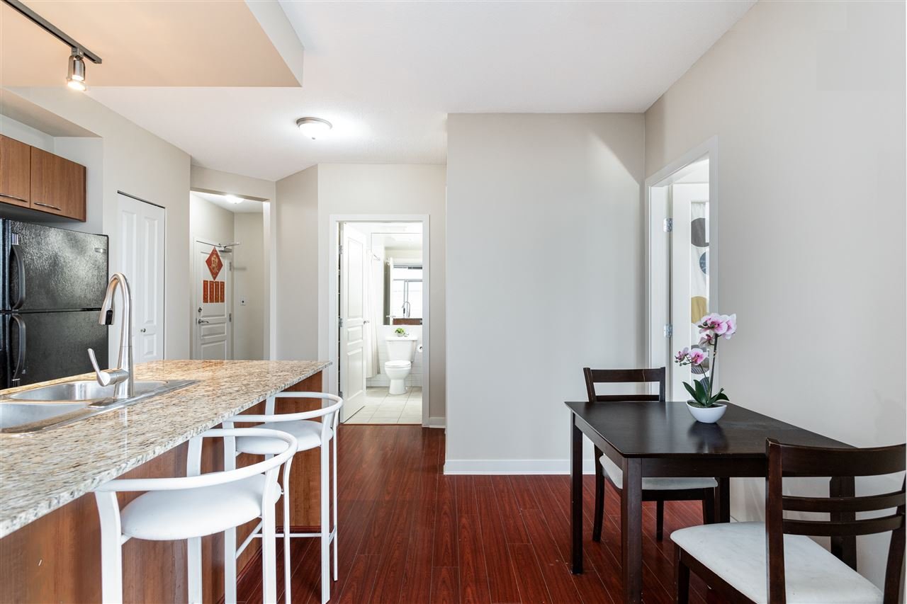 854-1483 E King Edward Ave
