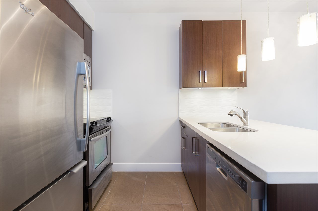302-5288 Beresford St