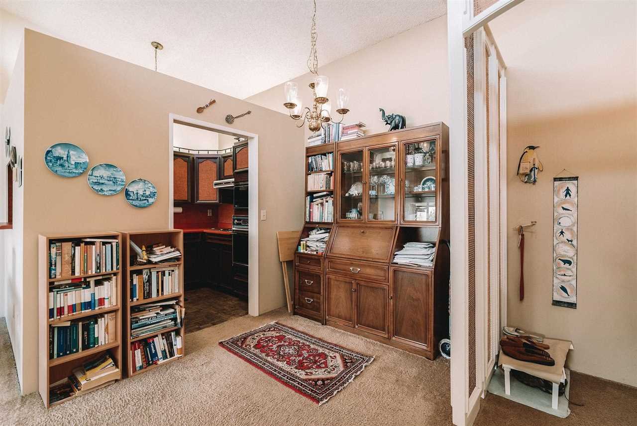 312-3875 W 4th Ave