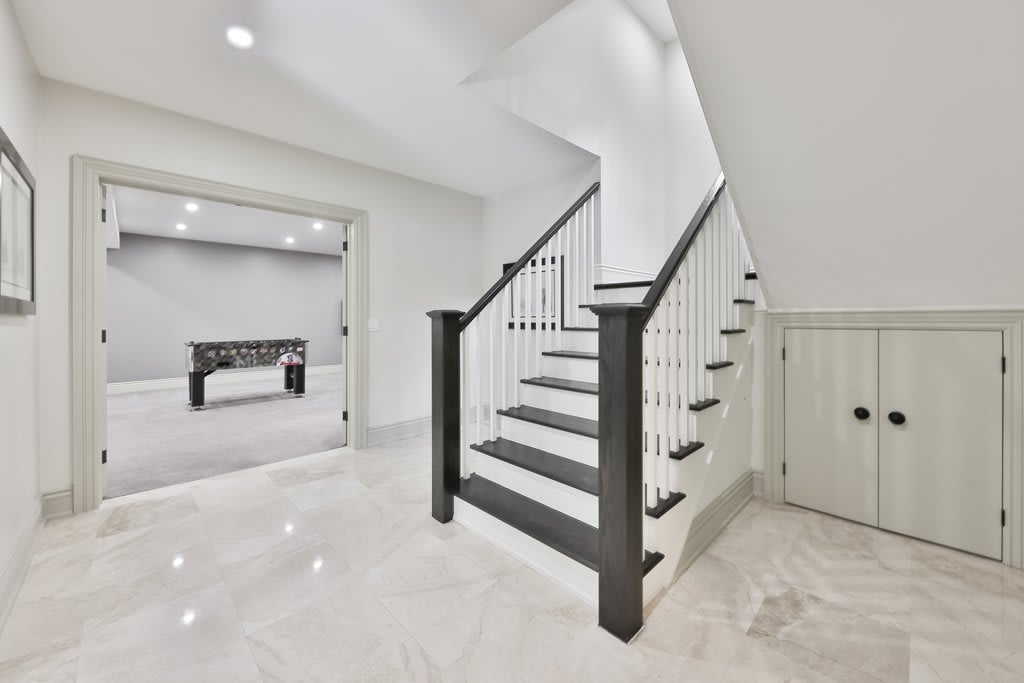 2015 Elmhurst Avenue, Oakville