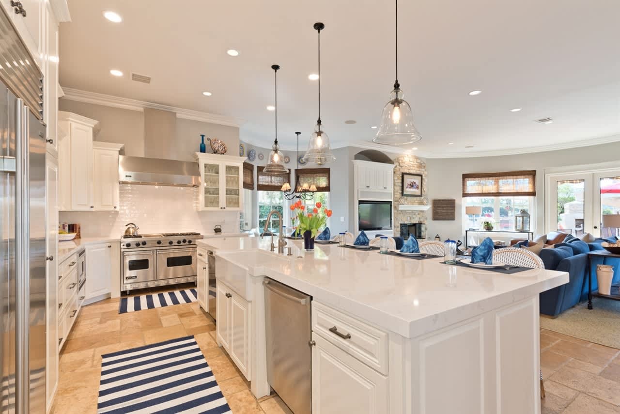 5478 Meadows Del Mar