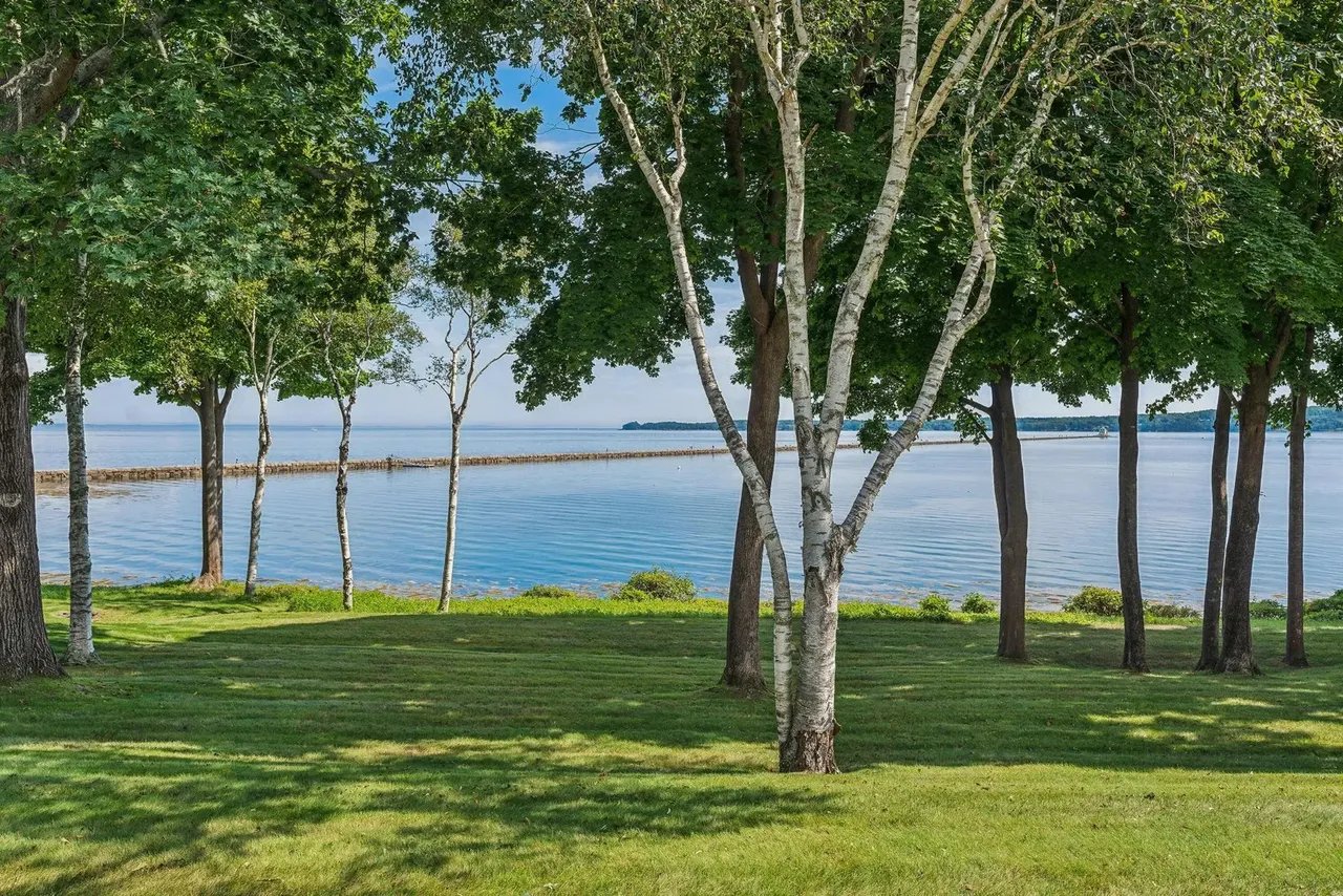 New Listing! 9 Jameson Point Road, 10, Rockland, ME 04841 – $675,000