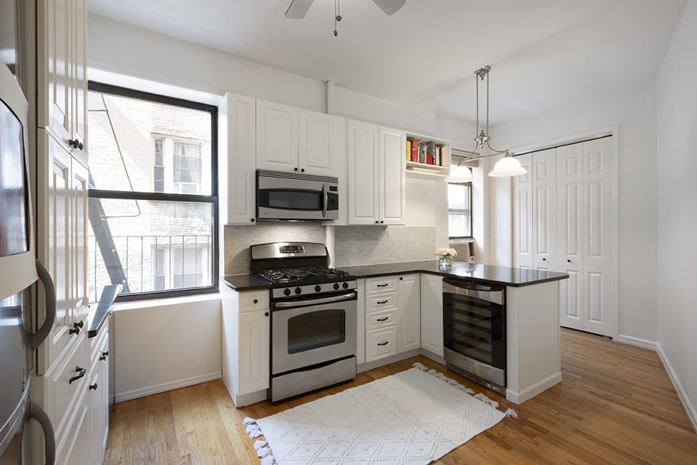 310 West 99th Street Unit: 501/601