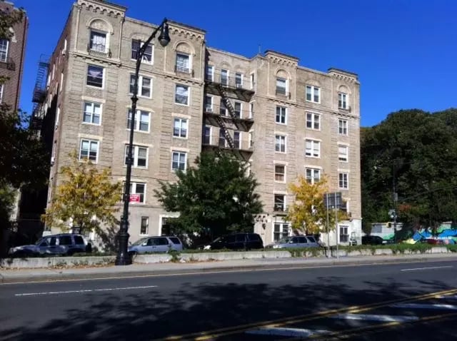 1075 Grand Concourse 