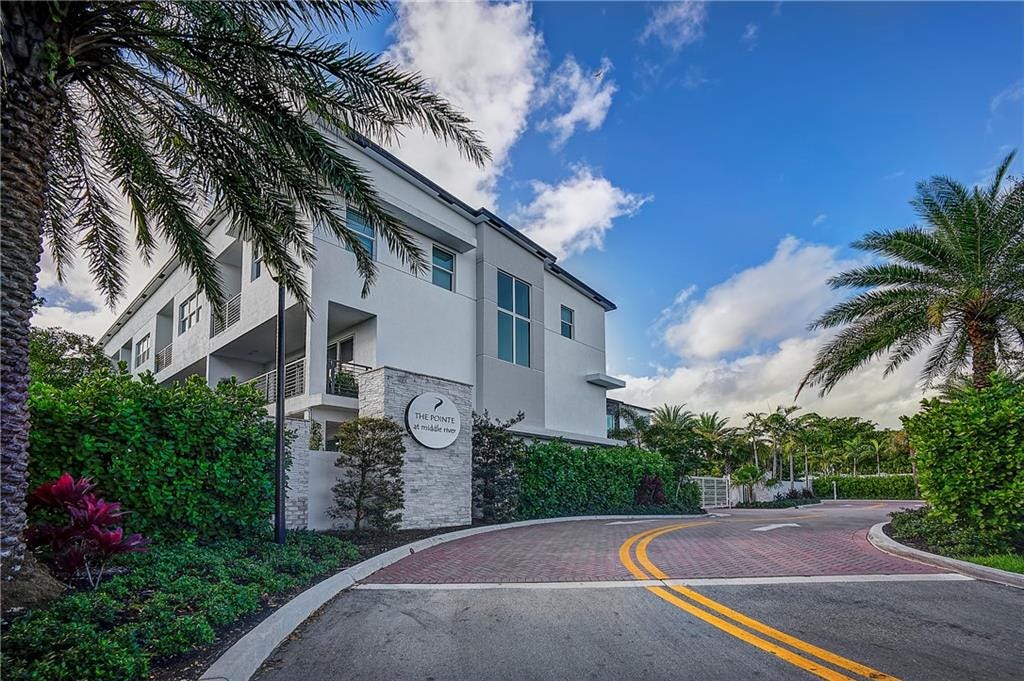 2900 NE 12th Terrace, #39