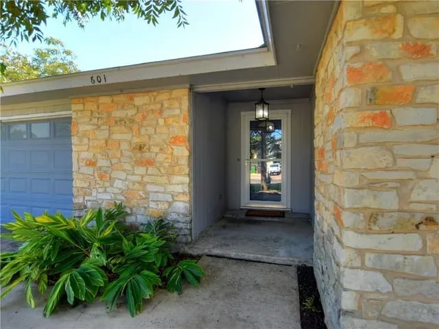 601 Cambridge Dr