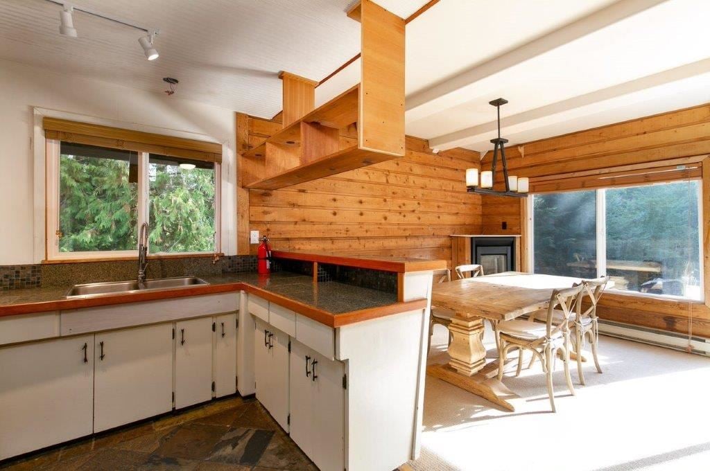 8637 Drifter Wy