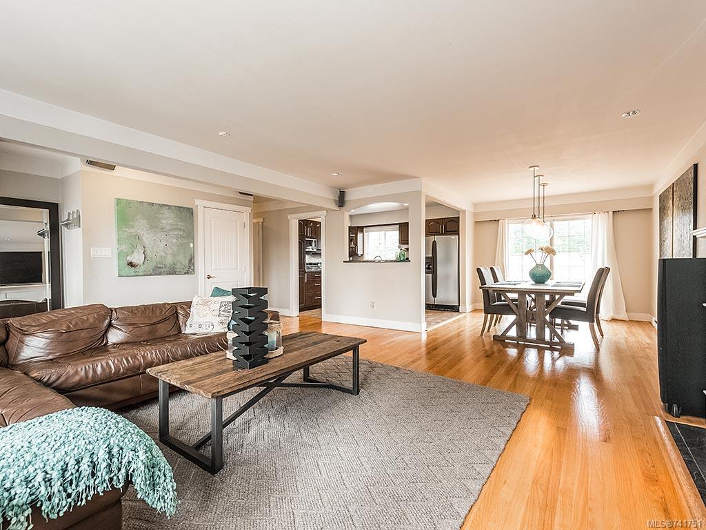 3913 Ansell Rd, Saanich