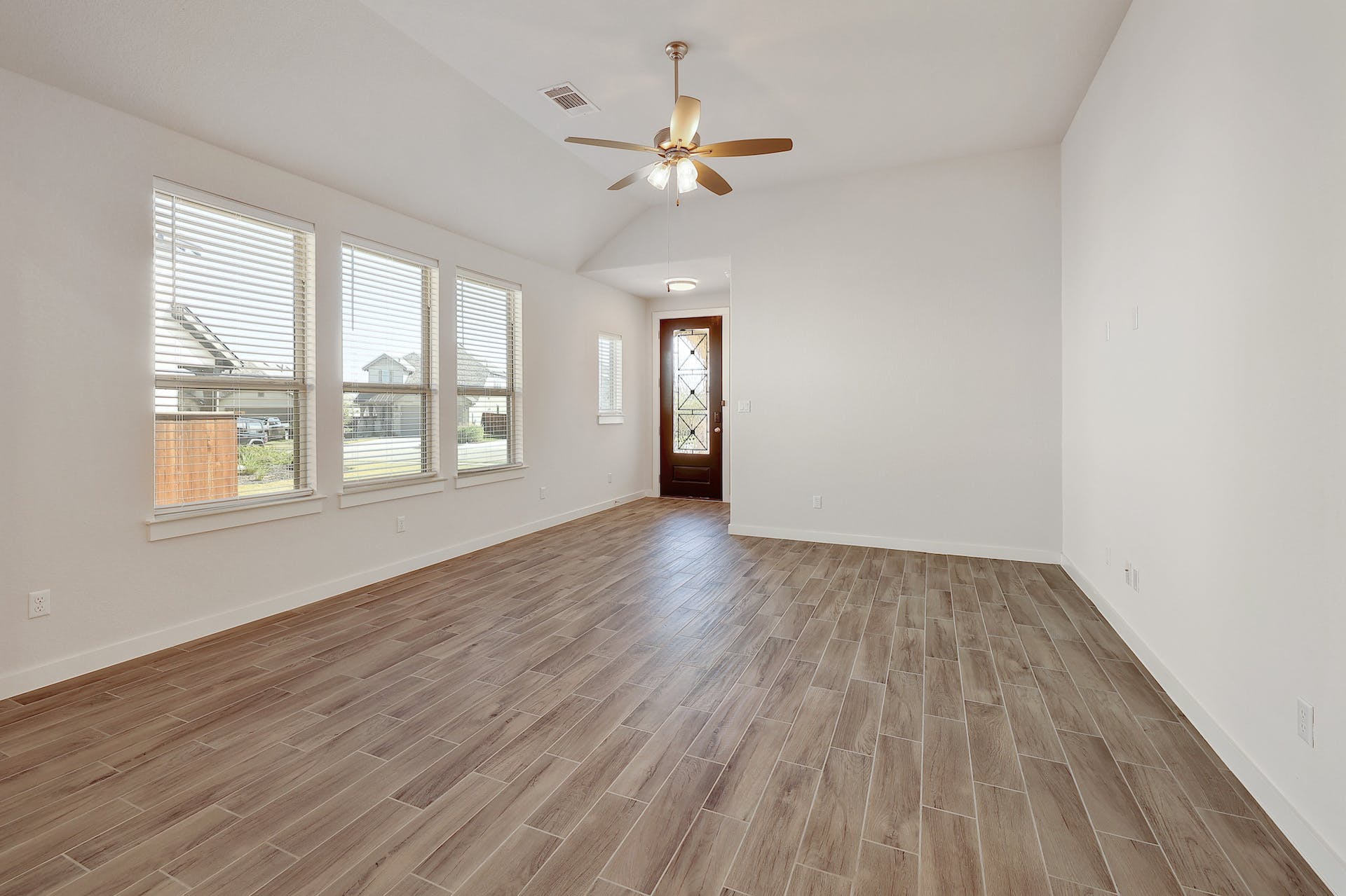 117 Rosebush Dr, Liberty Hill, Texas 78642