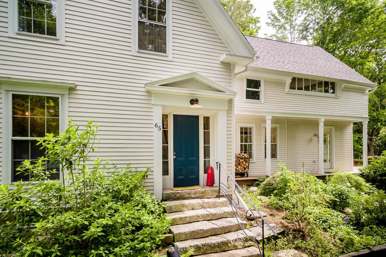 Home For Sale: 65 Chestnut Street, Camden