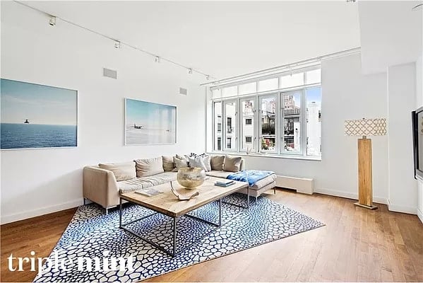 246 W 17th St Unit: 3DUF