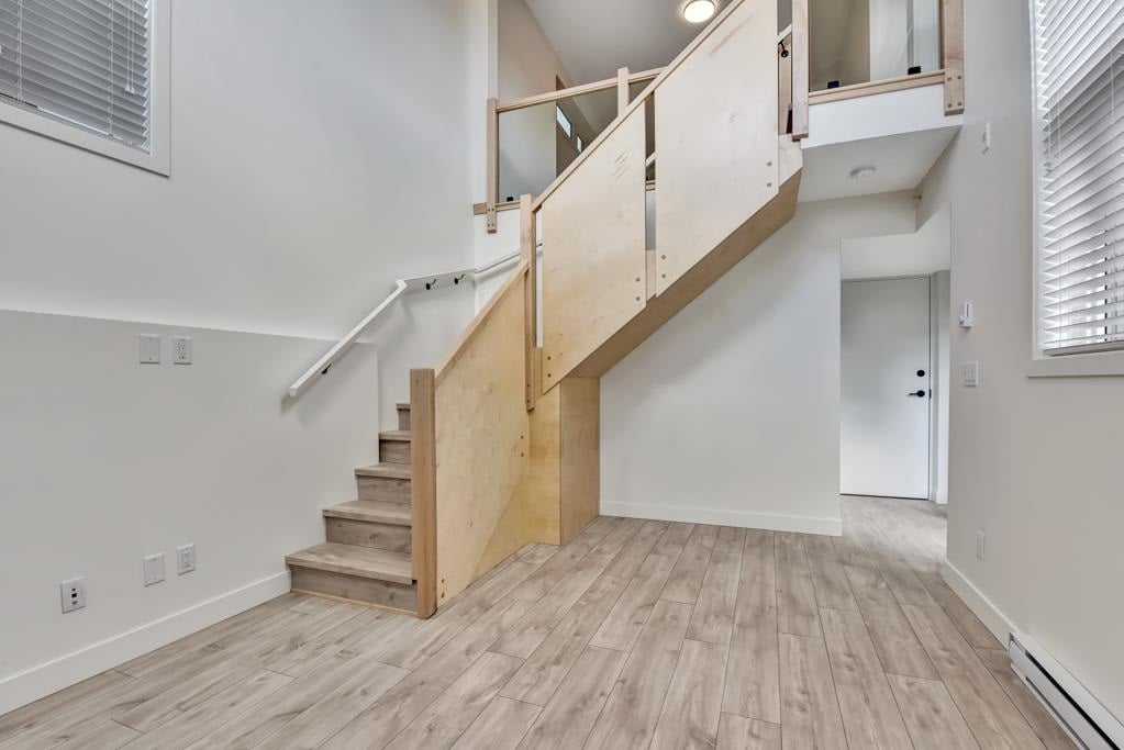 7-32828 Landeau Pl