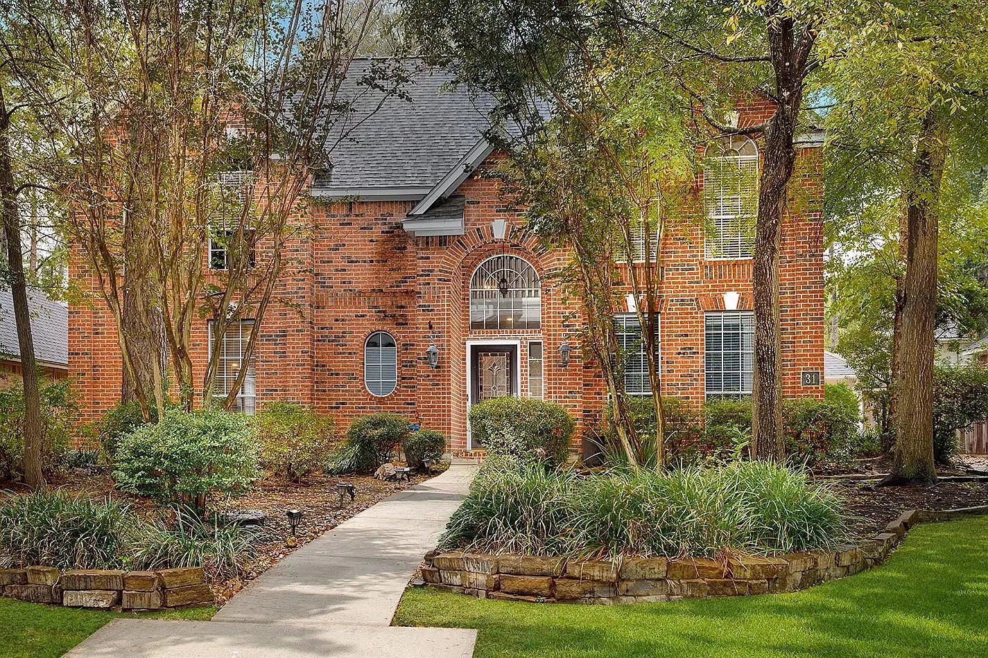31 E Amberglow Cir