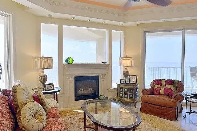 700 Gulf Shore Dr #4E