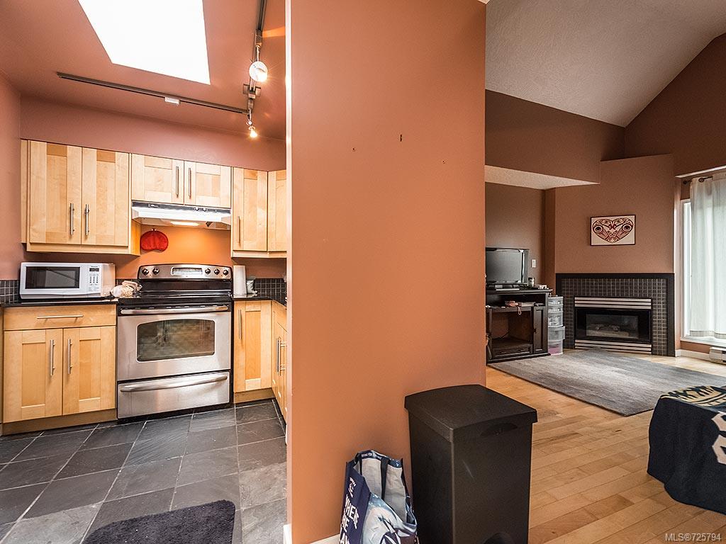 404-2710 Grosvenor Rd
