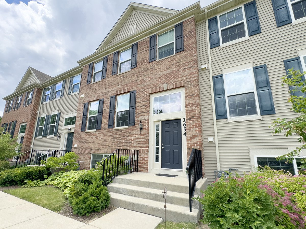 1654 Deer Pointe Dr