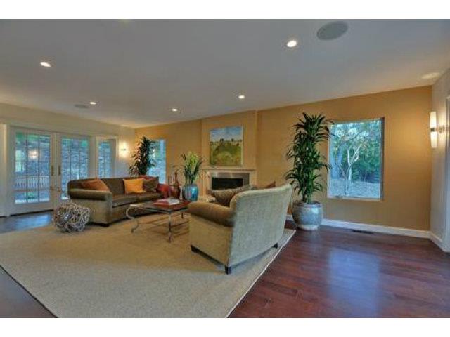 12135 DAWN LN