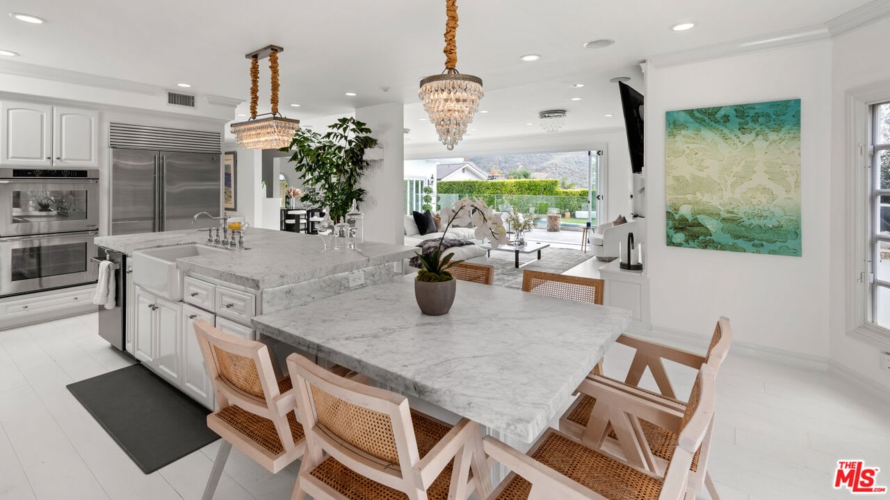 Summit Oasis
