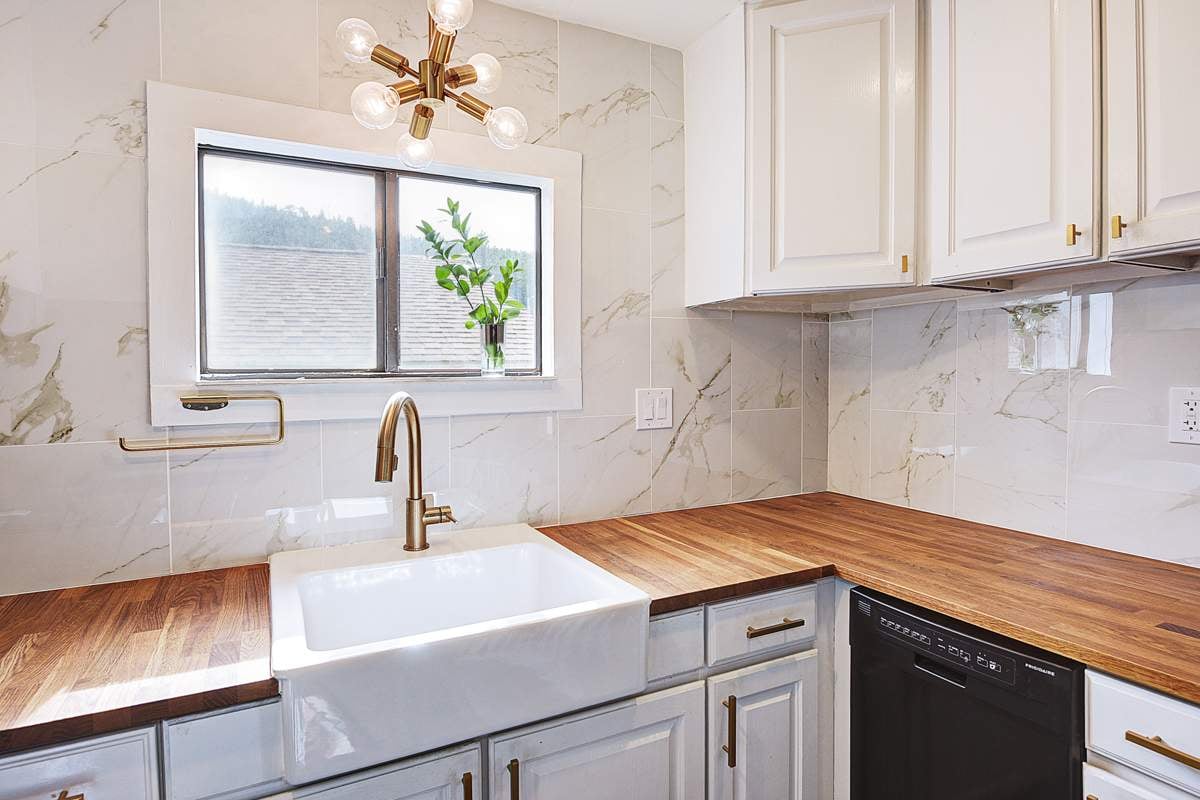 Before and After: Petite Kitchen