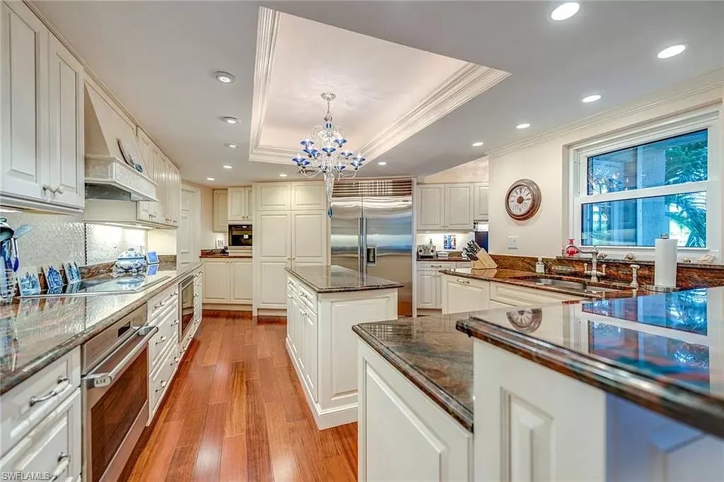 2901 GULF SHORE BLVD N #101