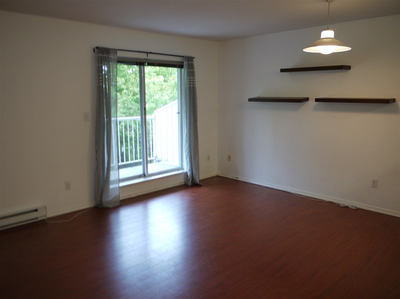 201-3051 Airey Dr