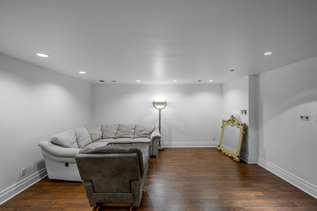 305 Stevens Dr