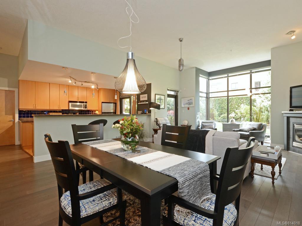 104-300 Waterfront Cres