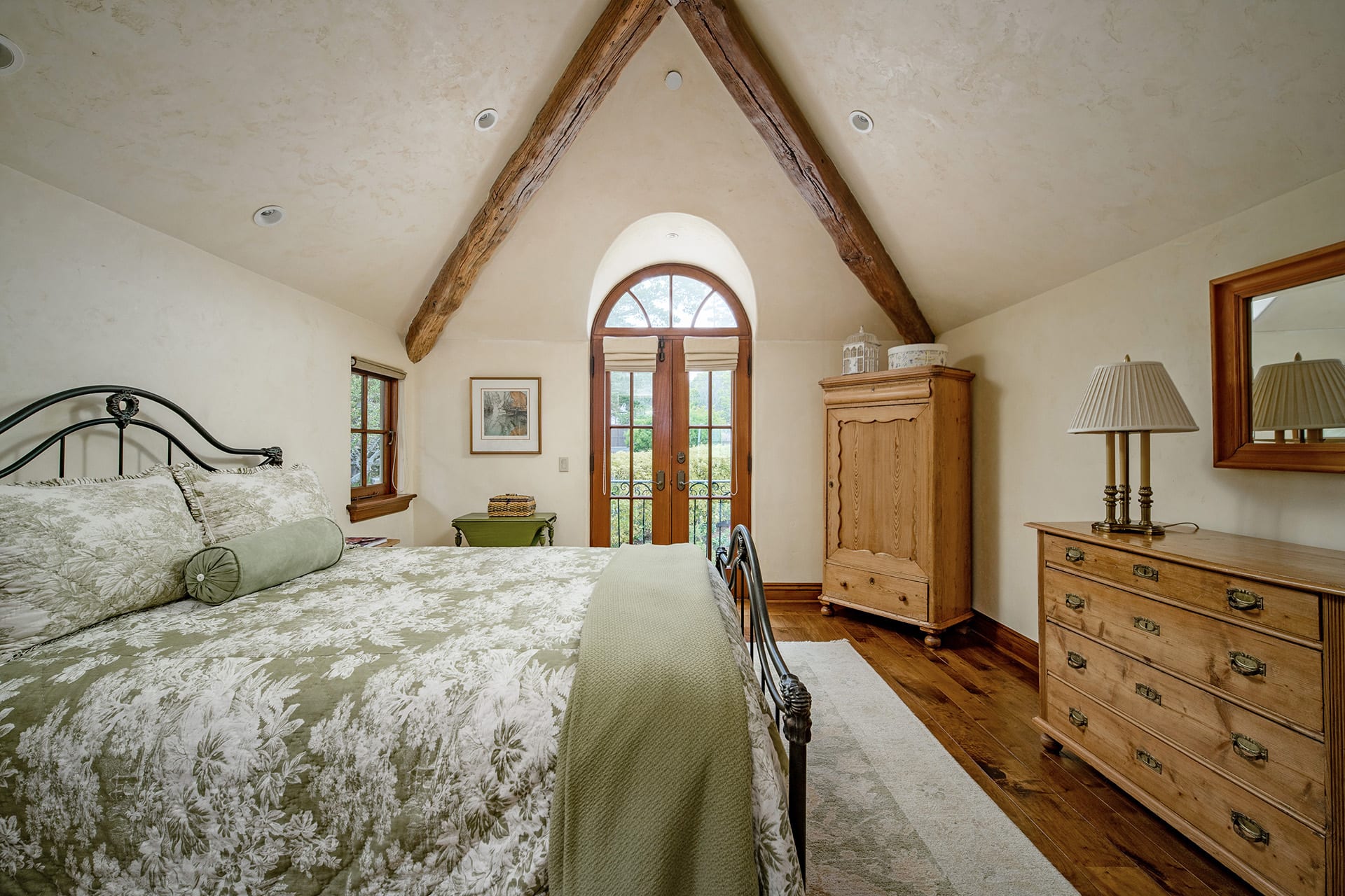 Carmel Charm With Pebble Beach Scale - 1606 Sonado Road