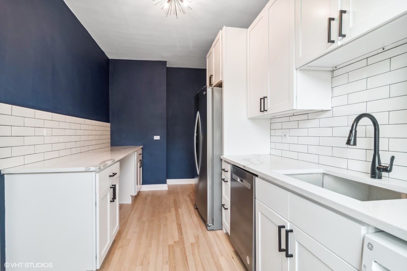 1219 West Lunt Ave., #3A, Chicago, IL. 60626