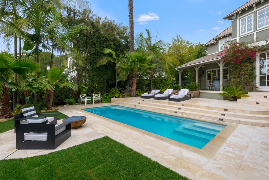 1423 N Doheny